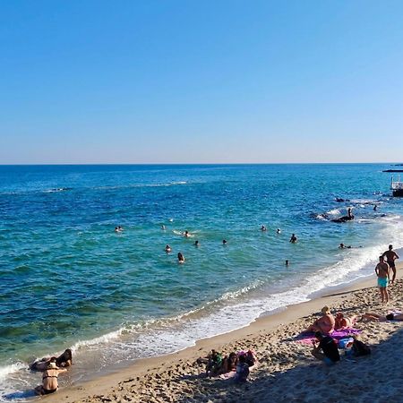 Apartment In Arcadia Palace With Sea View! أوديسا المظهر الخارجي الصورة