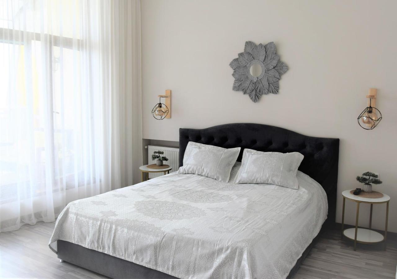 Apartment In Arcadia Palace With Sea View! أوديسا المظهر الخارجي الصورة